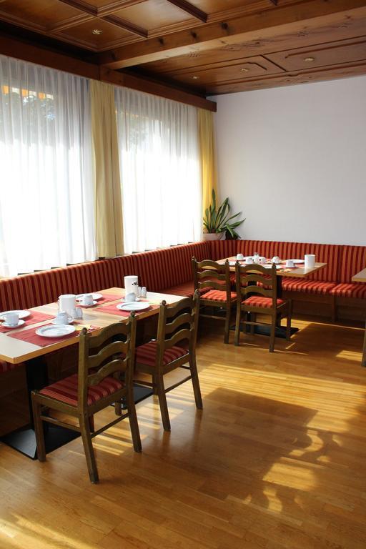 Hotel Lowen Bludenz Exterior foto